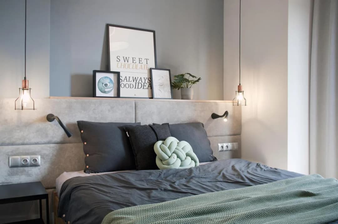 Co nad łóżko do sypialni: 7 pomysłów na stylową dekorację